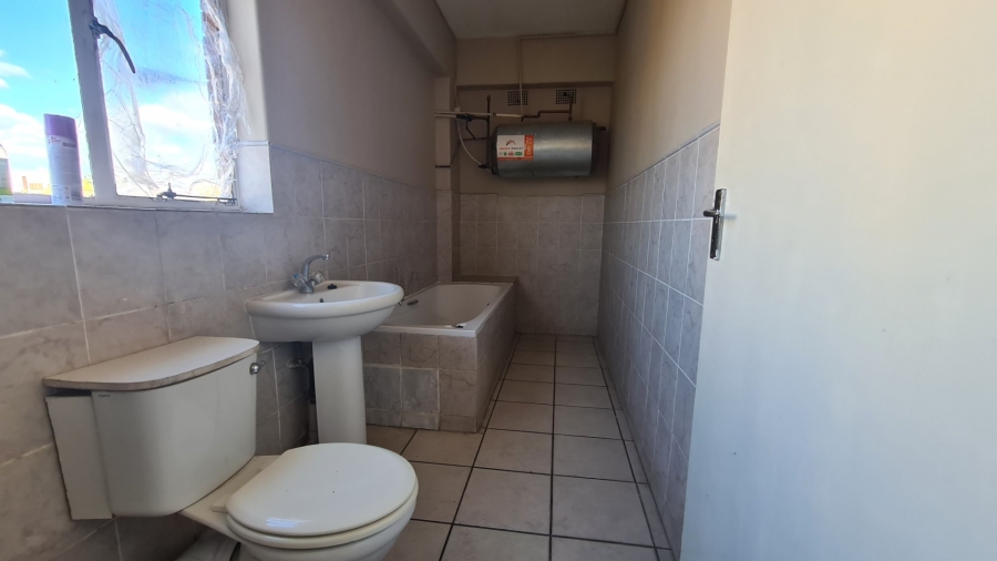 1 Bedroom Property for Sale in Potchefstroom North West